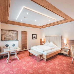 Superior Zimmer mit Kingsize-Bett